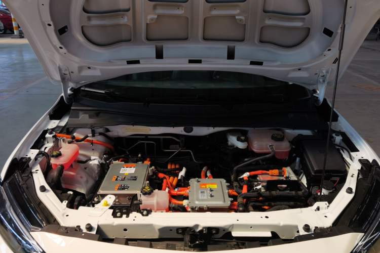 Used Chevrolet Menlo 2023 Star Enjoyment Version Plus Engine Bay