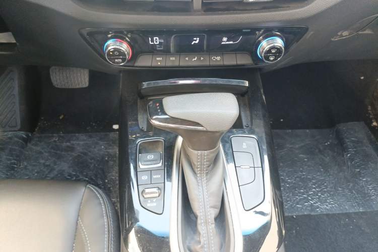 Used Chevrolet Menlo 2023 Star Enjoyment Version Plus Gear Lever