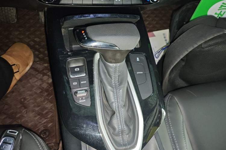 Used Chevrolet Menlo 2023 Star Enjoyment Version Plus Gear Lever