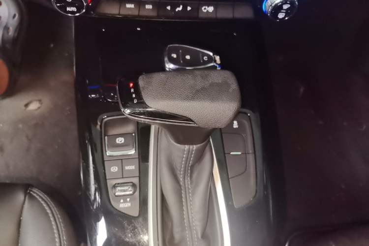 Used Chevrolet Menlo 2023 Star Enjoyment Version Plus Gear Lever