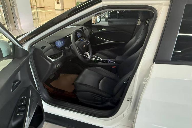 Used Chevrolet Menlo 2023 Star Enjoy Edition Left Front Seat