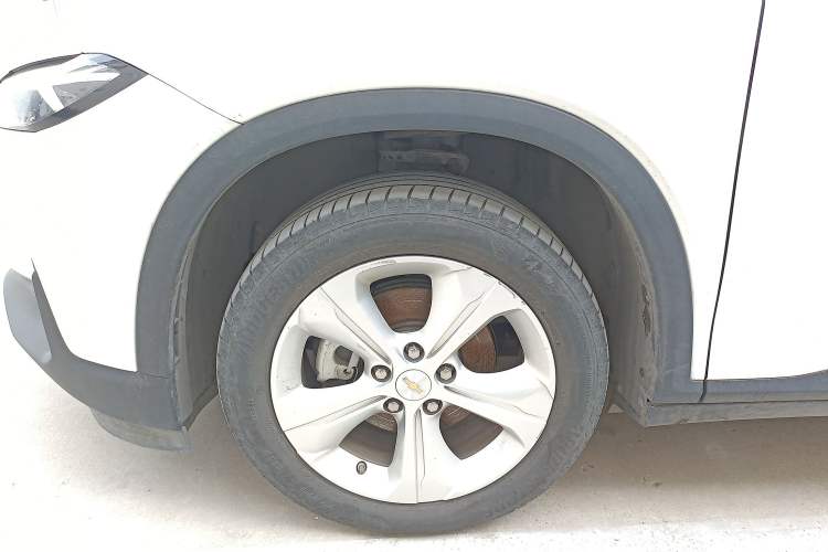 Used Chevrolet Menlo 2023 Star Enjoyment Version Plus Left Front Wheel Hub