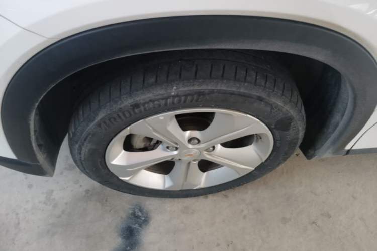 Used Chevrolet Menlo 2023 Star Enjoyment Version Plus Left Front Wheel Hub