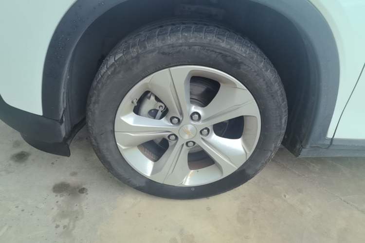 Used Chevrolet Menlo 2023 Star Enjoyment Version Plus Left Front Wheel Hub