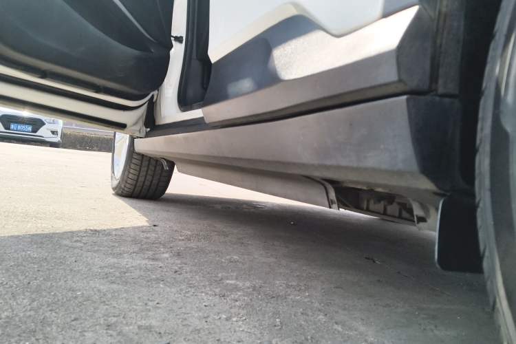 Used Chevrolet Menlo 2023 Star Enjoy Edition Left Side Sill