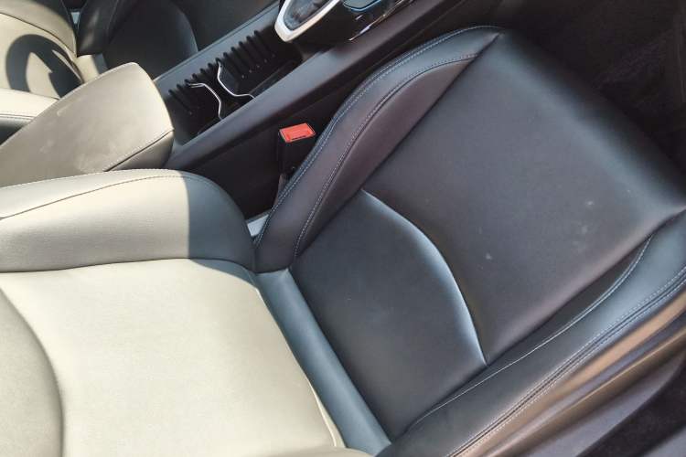 Used Chevrolet Menlo 2023 Star Enjoy Edition Right Front Seat