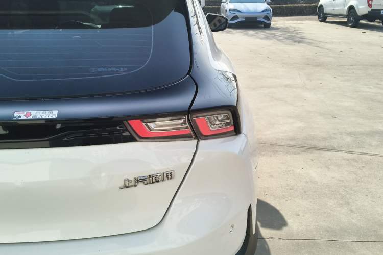 Used Chevrolet Menlo 2023 Star Enjoy Edition Right Rear Taillight