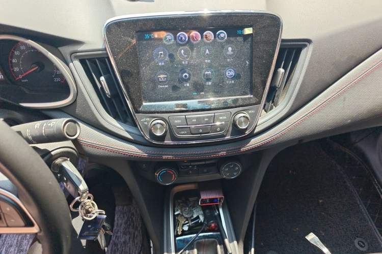 Used Chevrolet Monza 2019 RS 330T Automatic Comfort Edition China VI Standard Audio And AC Panel
