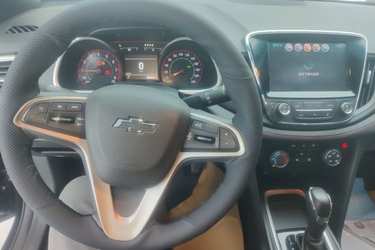 Used Chevrolet Monza 2019 RS 330T Automatic Sporty Edition China VI Standard Center Console
