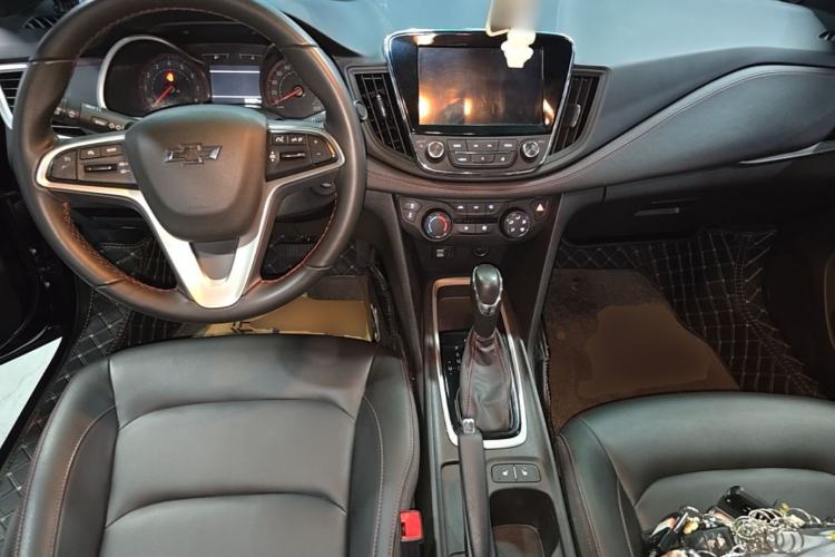 Used Chevrolet Monza 2019 RS 330T Automatic Sporty Edition China VI Standard Center Console