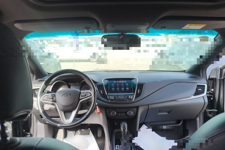 Used Chevrolet Monza 2019 RS 330T Automatic Comfort Edition China VI Standard Center Console