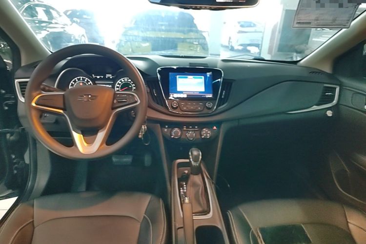 Used Chevrolet Monza 2019 Redline 320T Dual-Clutch Joyful Edition China VI Standard Center Console