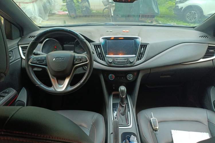 Used Chevrolet Monza 2019 RS 330T Automatic Comfort Edition China VI Standard Center Console