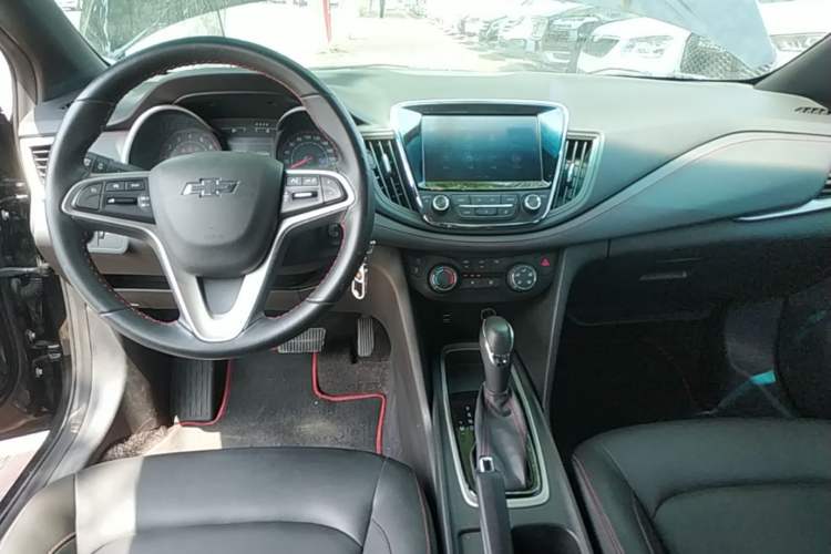 Used Chevrolet Monza 2019 RS 330T Automatic Comfort Edition China VI Standard Center Console