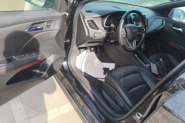 Used Chevrolet Monza 2019 RS 330T Automatic Comfort Edition China VI Standard Driver Seat
