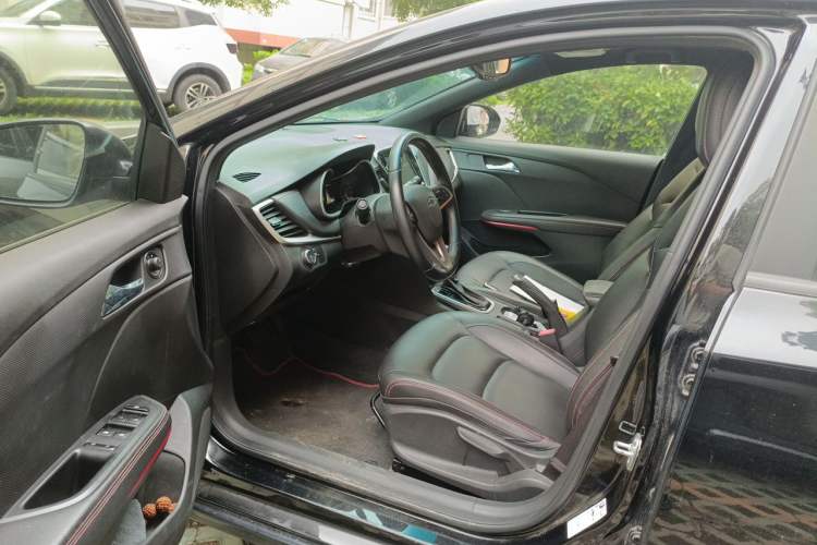 Used Chevrolet Monza 2019 RS 330T Automatic Comfort Edition China VI Standard Driver Seat