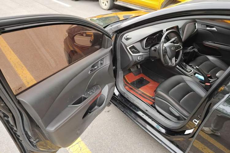 Used Chevrolet Monza 2019 RS 330T Automatic Comfort Edition China VI Standard Driver Seat
