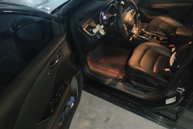 Used Chevrolet Monza 2019 RS 330T Automatic Comfort Edition China VI Standard Driver Seat