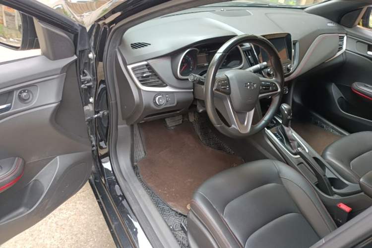 Used Chevrolet Monza 2019 RS 330T Automatic Comfort Edition China VI Standard Driver Seat