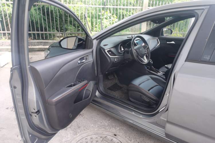 Used Chevrolet Monza 2019 RS 330T Automatic Comfort Edition China VI Standard Driver Seat