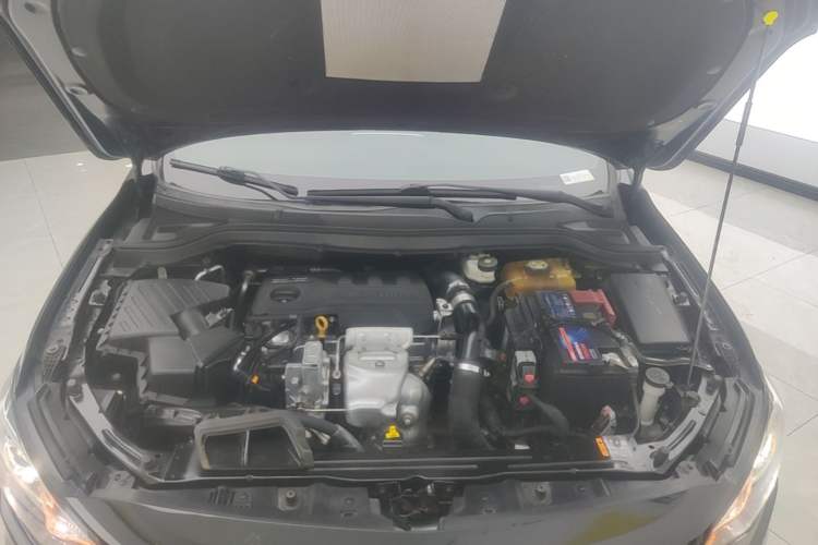 Used Chevrolet Monza 2019 RS 330T Automatic Sporty Edition China VI Standard Engine Bay