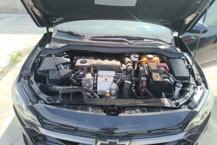 Used Chevrolet Monza 2019 RS 330T Automatic Comfort Edition China VI Standard Engine Bay