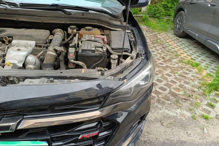 Used Chevrolet Monza 2019 RS 330T Automatic Comfort Edition China VI Standard Engine Bay Left