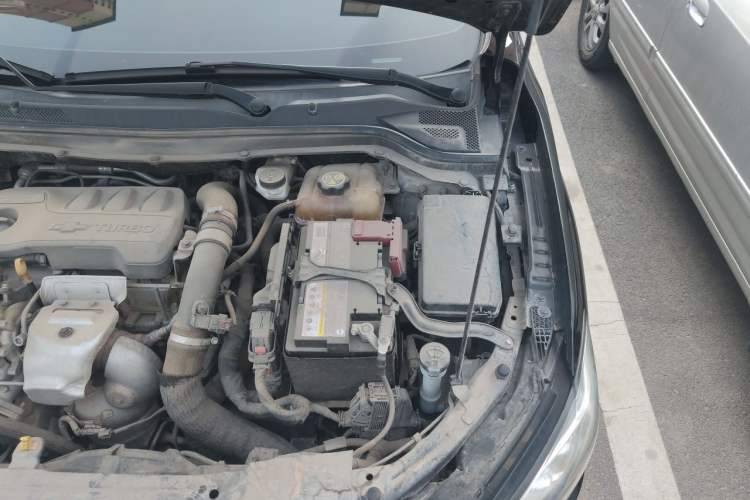 Used Chevrolet Monza 2019 RS 330T Automatic Comfort Edition China VI Standard Engine Bay Left