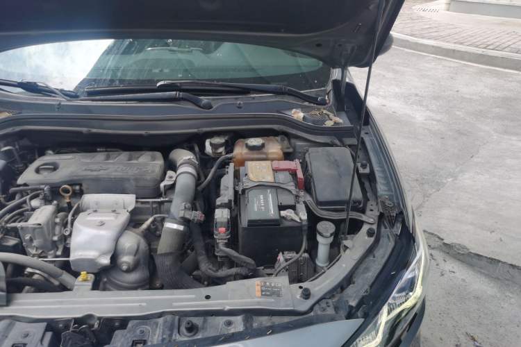 Used Chevrolet Monza 2019 RS 330T Automatic Comfort Edition China VI Standard Engine Bay Left