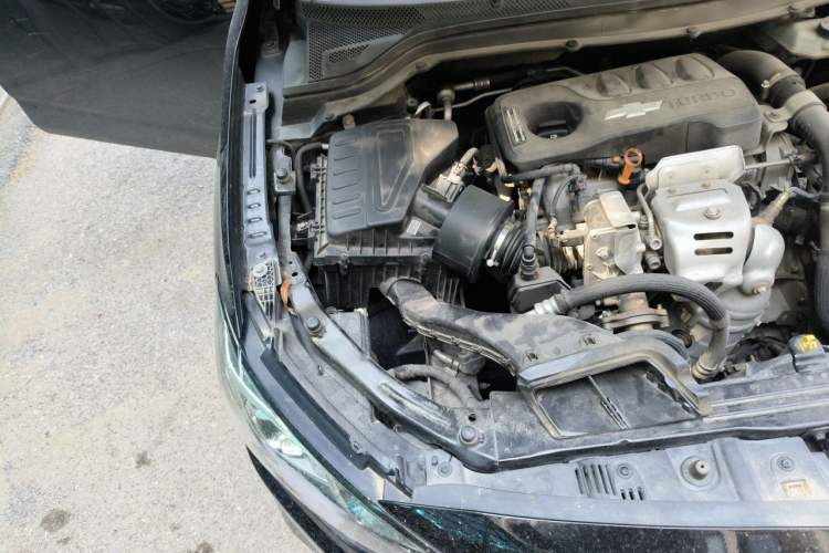 Used Chevrolet Monza 2019 Redline 320T Dual-Clutch Joyful Edition China VI Standard Engine Bay Right