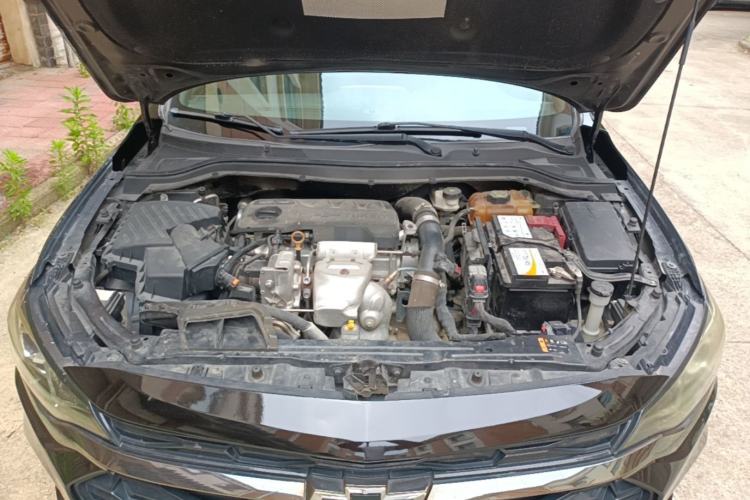 Used Chevrolet Monza 2019 RS 330T Automatic Comfort Edition China VI Standard Engine Bay