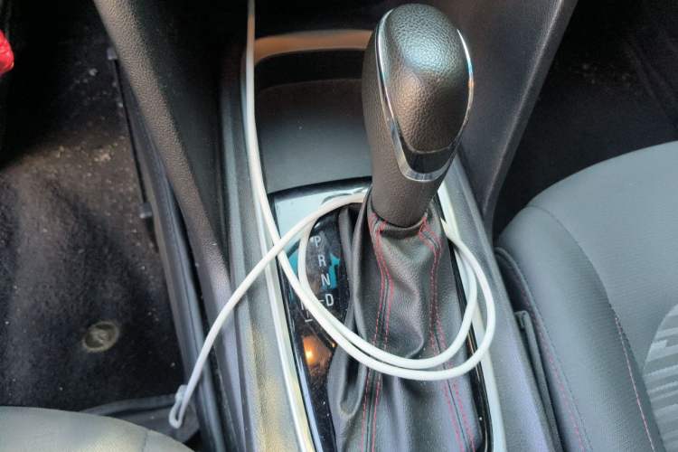 Used Chevrolet Monza 2019 Redline 320T Dual-Clutch Joyful Edition China VI Standard Gear Lever