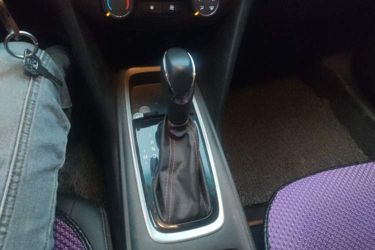 Used Chevrolet Monza 2019 RS 330T Automatic Comfort Edition China VI Standard Gear Lever