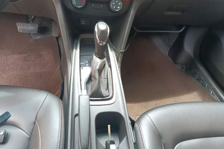 Used Chevrolet Monza 2019 RS 330T Automatic Comfort Edition China VI Standard Gear Lever