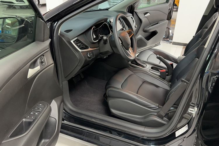 Used Chevrolet Monza 2019 Redline 320T Dual-Clutch Joyful Edition China VI Standard Interior 2