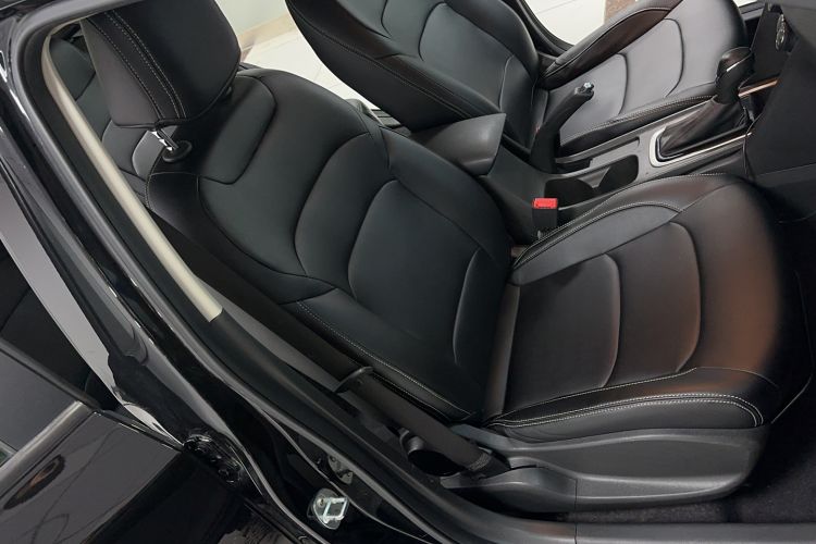 Used Chevrolet Monza 2019 Redline 320T Dual-Clutch Joyful Edition China VI Standard Interior 5