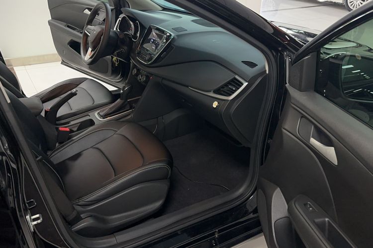 Used Chevrolet Monza 2019 Redline 320T Dual-Clutch Joyful Edition China VI Standard Interior 6