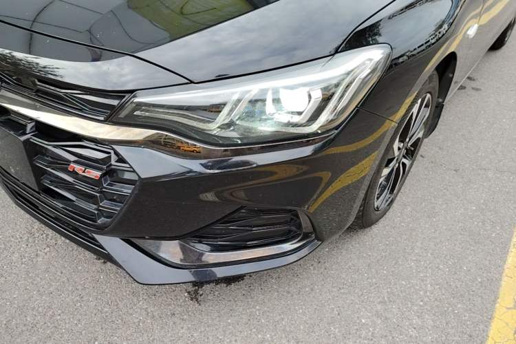 Used Chevrolet Monza 2019 RS 330T Automatic Comfort Edition China VI Standard Left Front Headlight