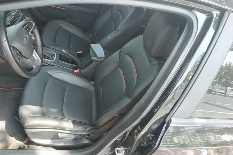 Used Chevrolet Monza 2019 RS 330T Automatic Comfort Edition China VI Standard Left Front Seat