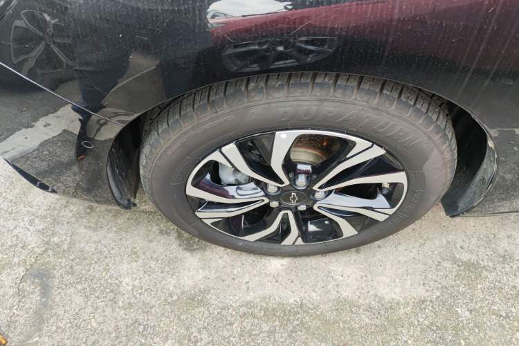 Used Chevrolet Monza 2019 RS 330T Automatic Sporty Edition China VI Standard Left Front Wheel Hub