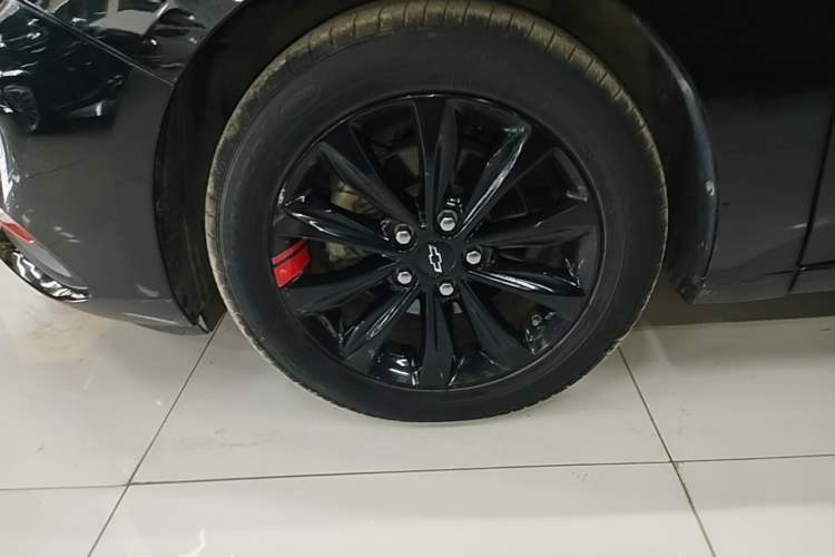 Used Chevrolet Monza 2019 Redline 320T Dual-Clutch Joyful Edition China VI Standard Left Front Wheel Hub