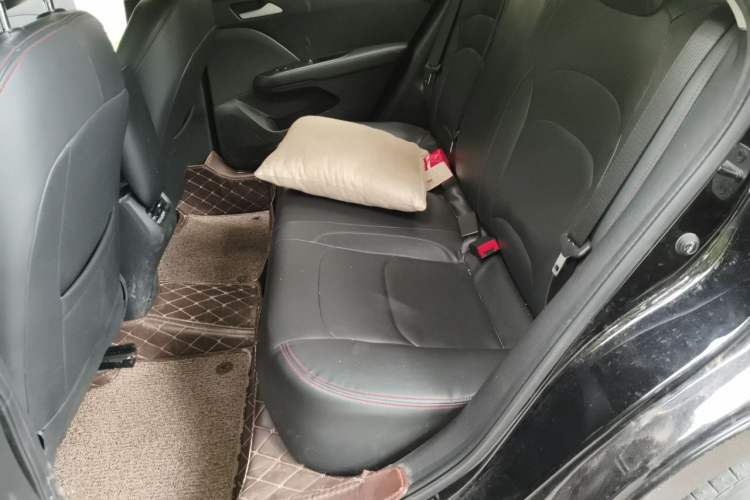 Used Chevrolet Monza 2019 Redline 320T Dual-Clutch Joyful Edition China VI Standard Left Rear Seat