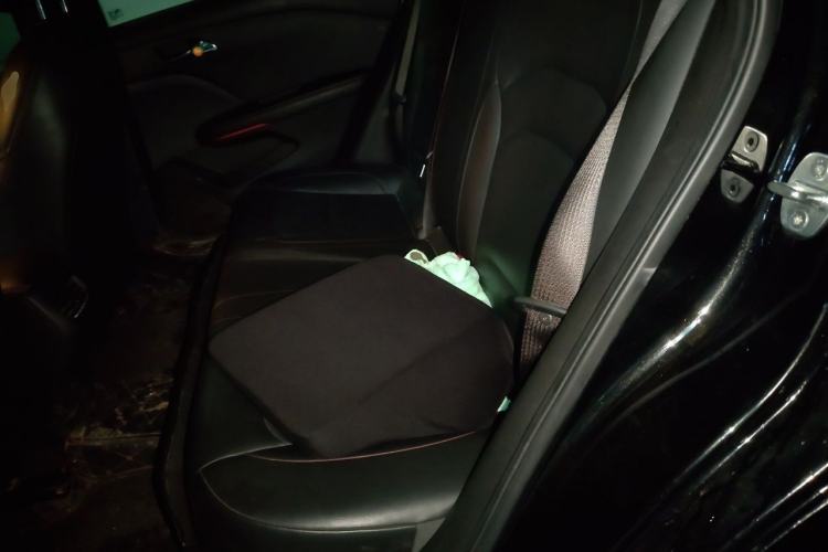 Used Chevrolet Monza 2019 RS 330T Automatic Comfort Edition China VI Standard Left Rear Seat