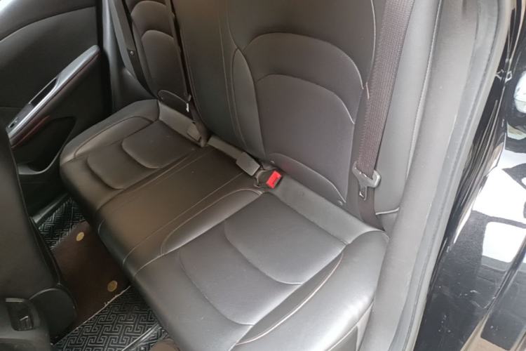 Used Chevrolet Monza 2019 RS 330T Automatic Comfort Edition China VI Standard Left Rear Seat
