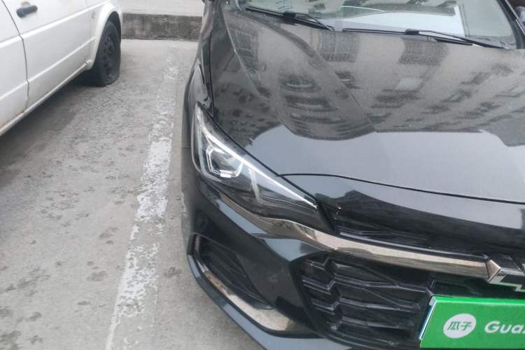Used Chevrolet Monza 2019 RS 330T Automatic Comfort Edition China VI Standard Right Front Headlight