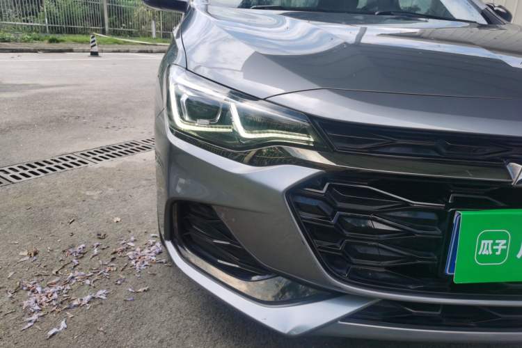 Used Chevrolet Monza 2019 RS 330T Automatic Comfort Edition China VI Standard Right Front Headlight