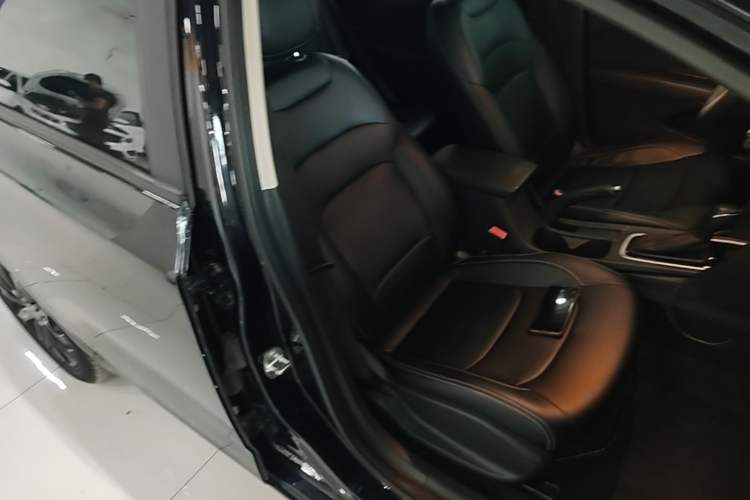 Used Chevrolet Monza 2019 Redline 320T Dual-Clutch Joyful Edition China VI Standard Right Front Seat