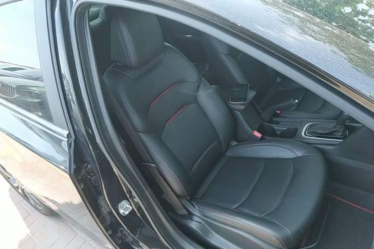 Used Chevrolet Monza 2019 RS 330T Automatic Comfort Edition China VI Standard Right Front Seat