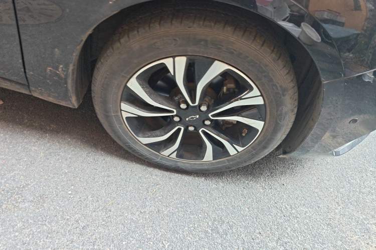 Used Chevrolet Monza 2019 RS 330T Automatic Comfort Edition China VI Standard Right Front Wheel Hub