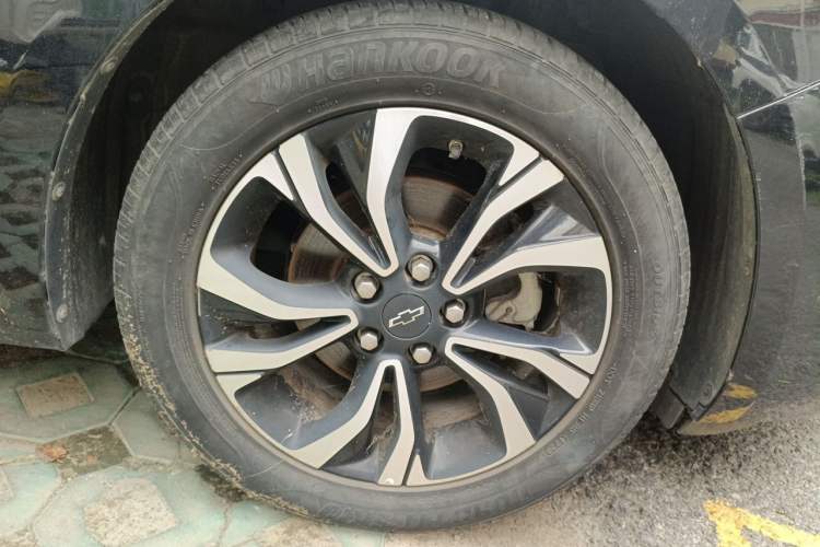 Used Chevrolet Monza 2019 RS 330T Automatic Comfort Edition China VI Standard Right Front Wheel Hub